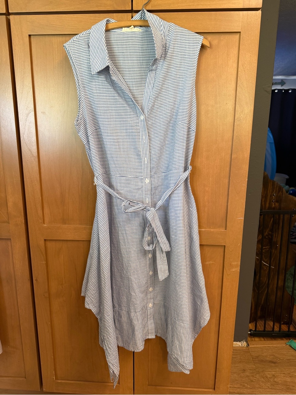 Sleeveless Asymmetrical Shirt Dress with Tie Waist - Light Blue/White